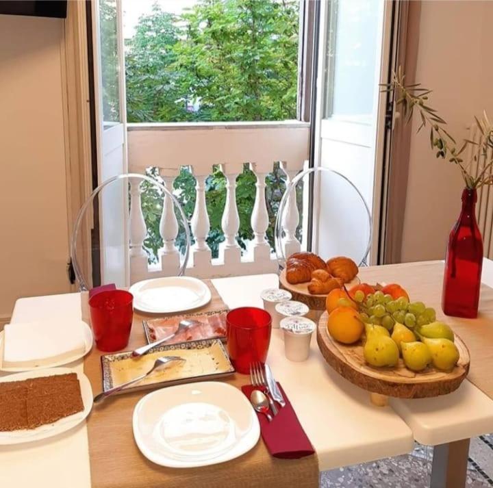 B&B Lei Foggia Bagian luar foto