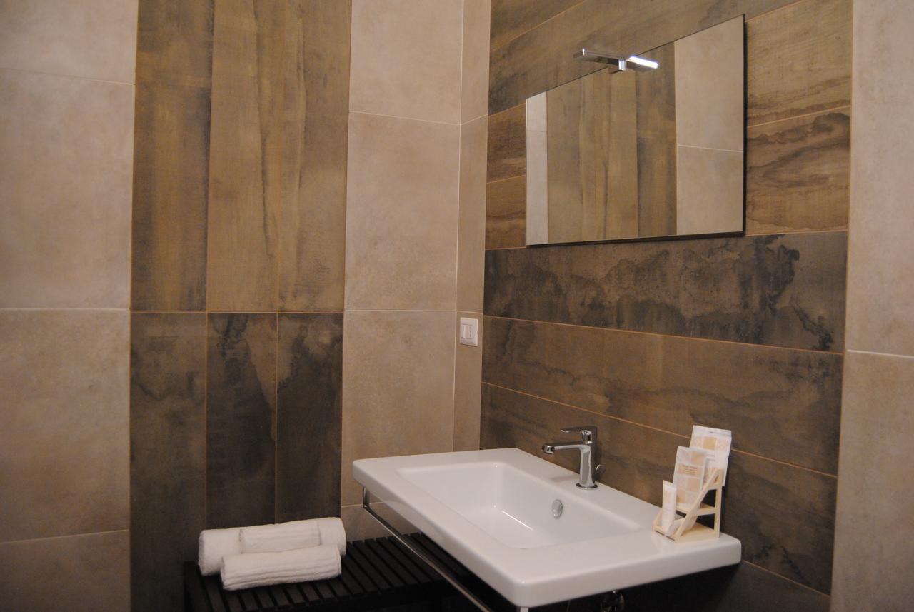 B&B Lei Foggia Bagian luar foto