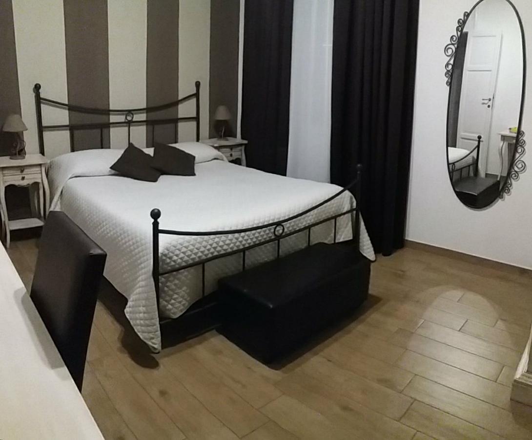 B&B Lei Foggia Bagian luar foto